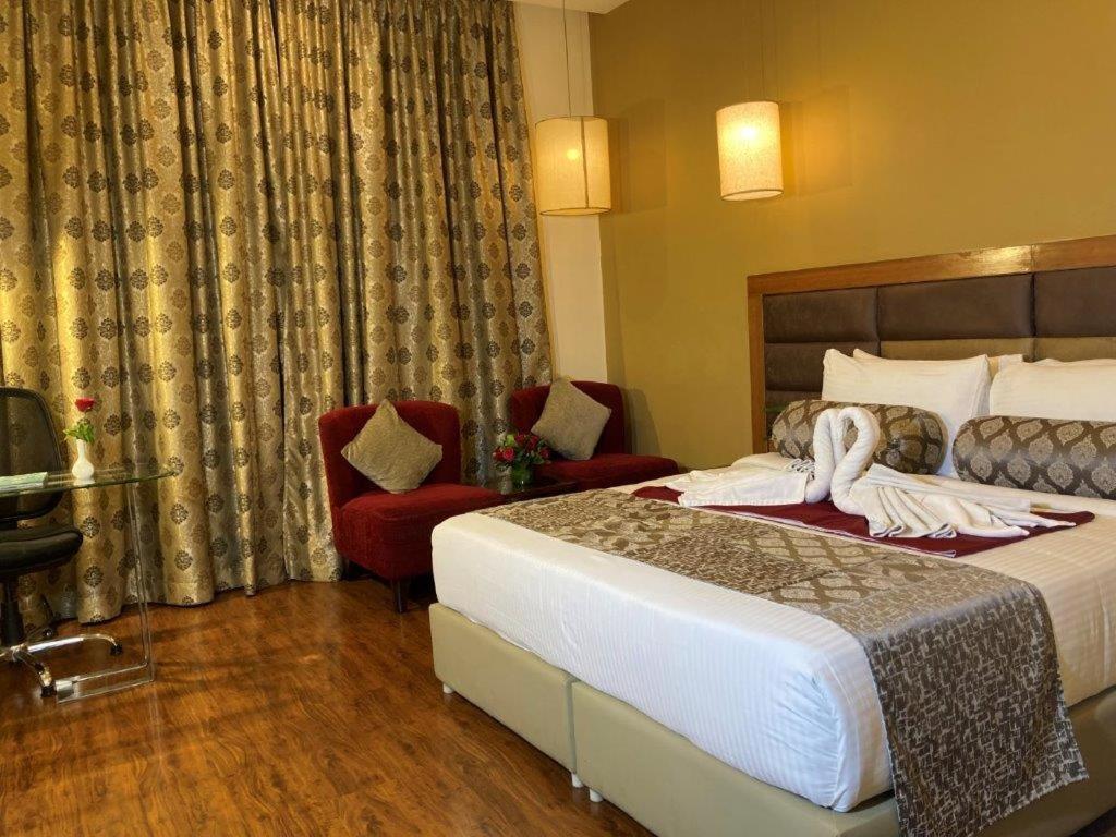 Hotel Ramanashree Richmond Bangalore Exterior foto
